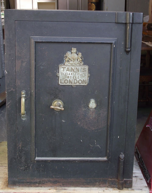 LARGE OLD METAL SAFE